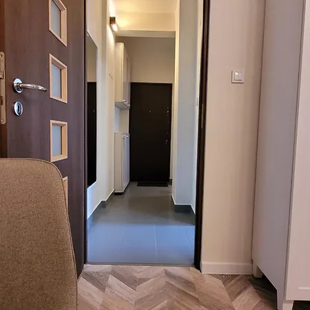 Modern * Bucarest